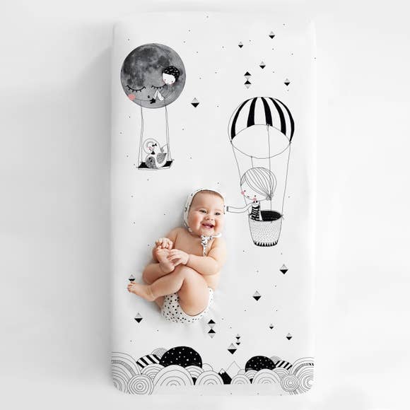 Frieda & The Balloon Crib Sheet